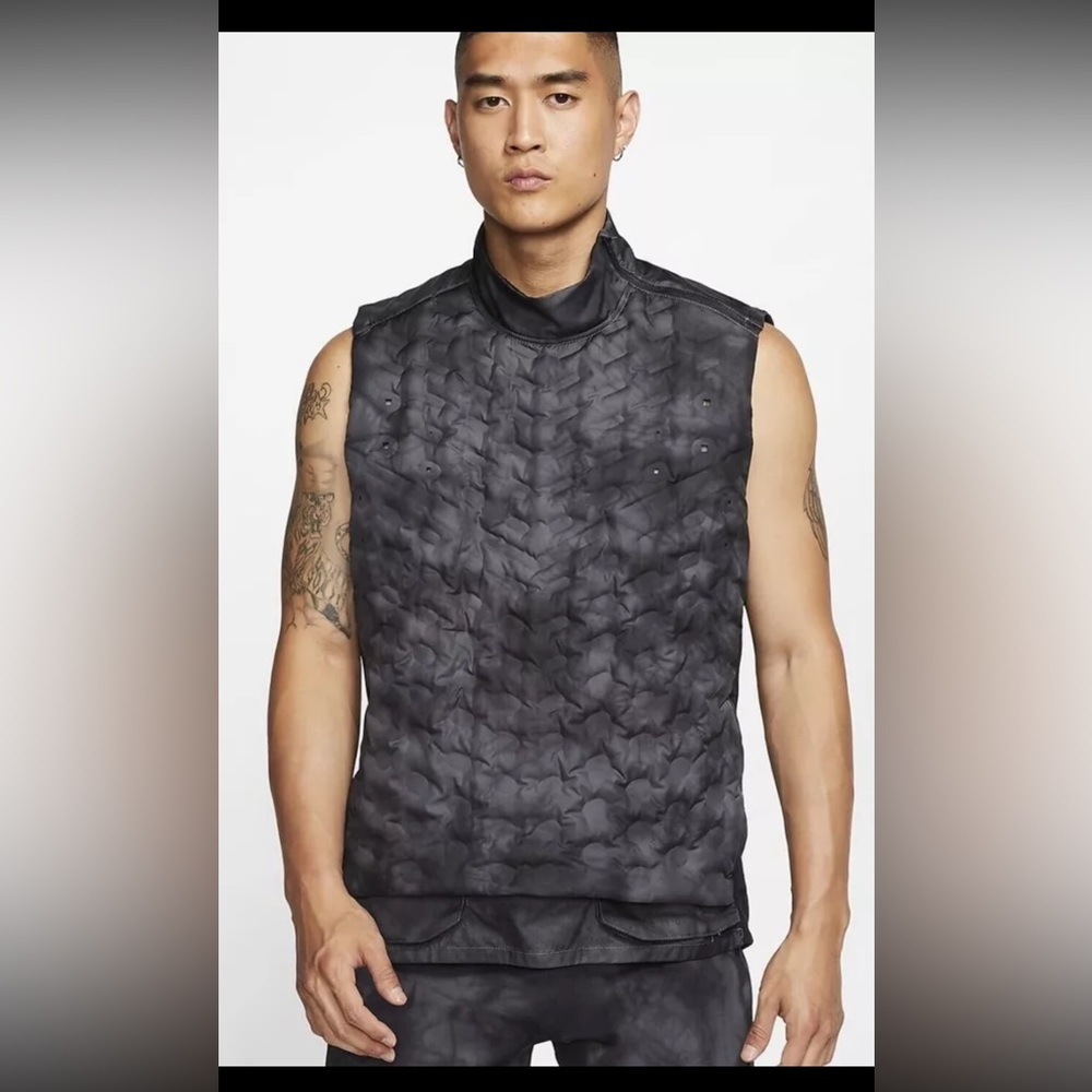 Nike Aeroloft Tech Pack Vest